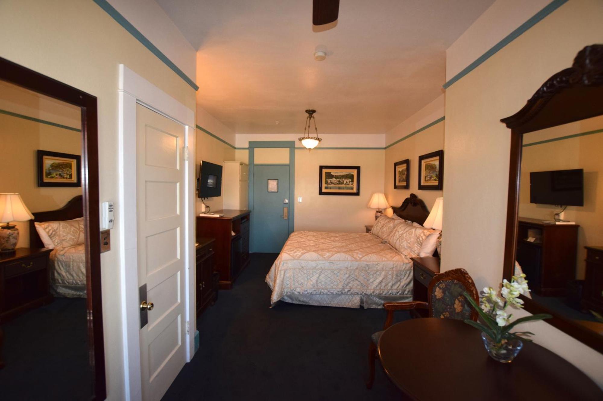 Hotel Catalina Avalon Bilik gambar